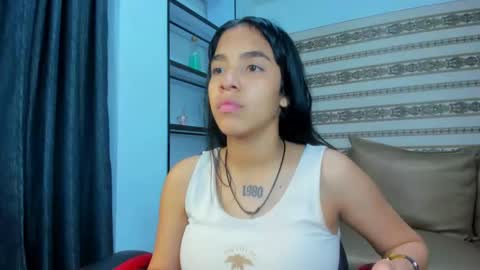 valentina online show from December 2024 07:44:01 PM