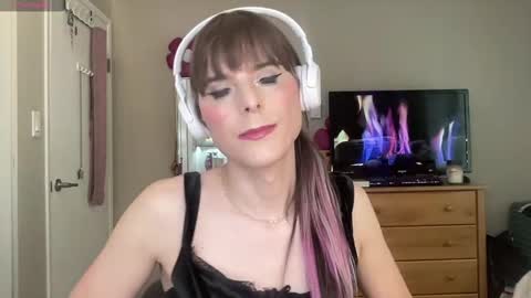 barbieaphelion online show from February 2025 07:52:02 PM