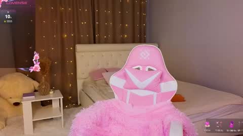 Snapshot of barbiee_b chatting on February 2025 02:49:02 AM Stacy online show from February 2025 02:49:02 AM