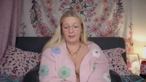 barbiegirl966 online show from October 2025 09:05:02 PM