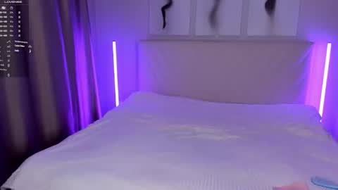 Snapshot of barbielina_ chatting on October 2025 08:19:02 PM Emma online show from October 2025 08:19:02 PM