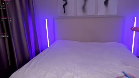 Snapshot of barbielina_ chatting on November 2025 08:11:02 PM Emma online show from November 2025 08:11:02 PM