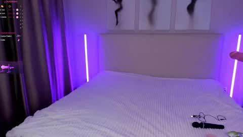 Snapshot of barbielina_ chatting on November 2025 08:32:01 PM Emma online show from November 2025 08:32:01 PM