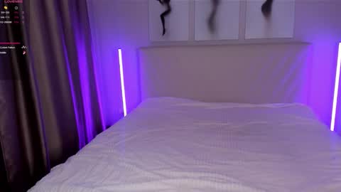 Snapshot of barbielina_ chatting on November 2025 08:18:01 PM Emma online show from November 2025 08:18:01 PM