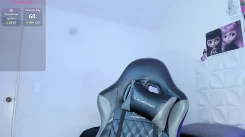 Snapshot of barbieteeen chatting on October 2025 04:53:01 AM Barbie... online show from October 2025 04:53:01 AM