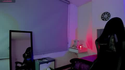 Snapshot of barbieteeen chatting on October 2025 04:29:02 AM Barbie... online show from October 2025 04:29:02 AM