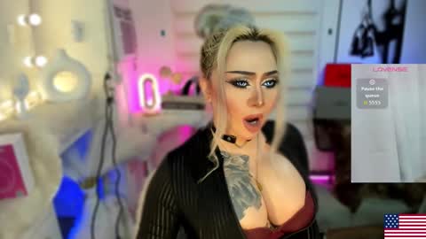 Miss Alexa Fields  online show from October 2025 07:25:02 PM