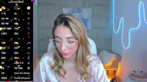 Snapshot of barbiie_scoth chatting on January 2025 09:20:02 PM Barbie Scot online show from January 2025 09:20:02 PM