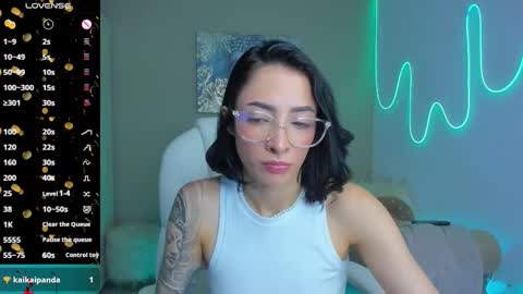 Barbie Scot online show from October 2025 10:18:02 PM