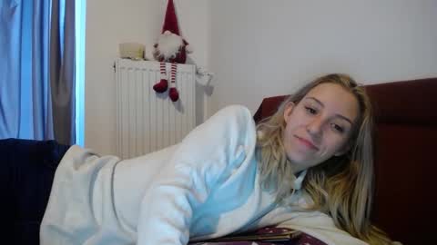 Lena online show from December 2024 07:44:01 AM