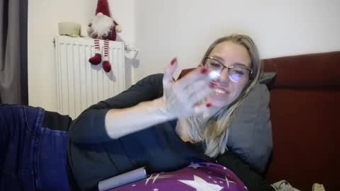 Lena online show from December 2024 06:23:02 PM