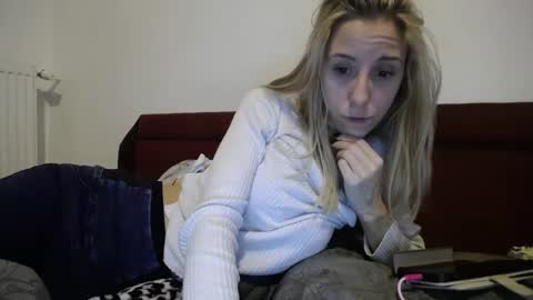 Lena online show from February 2025 07:13:01 PM