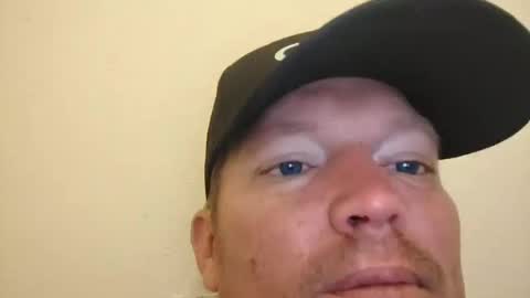 Snapshot of barniemay chatting on October 2025 09:48:02 PM barniemay online show from October 2025 09:48:02 PM
