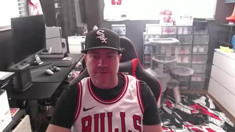 Snapshot of basketballjerseygang chatting on October 2025 07:02:01 PM Jordan online show from October 2025 07:02:01 PM