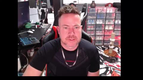 Snapshot of basketballjerseygang chatting on November 2025 03:30:01 AM Jordan online show from November 2025 03:30:01 AM