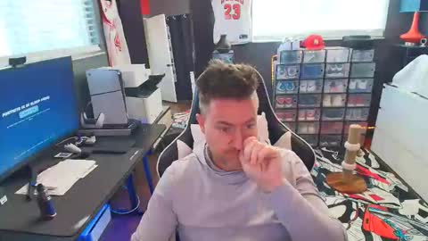 Snapshot of basketballjerseygang chatting on December 2025 08:36:02 PM Jordan online show from December 2025 08:36:02 PM