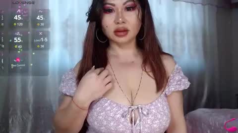 Snapshot of batari_giya chatting on October 2025 05:16:01 AM Lara online show from October 2025 05:16:01 AM