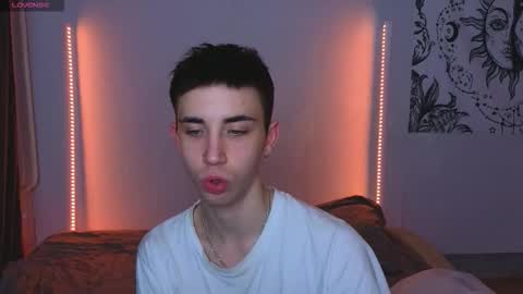 Snapshot of batarol0 chatting on October 2025 10:52:02 PM mett online show from October 2025 10:52:02 PM