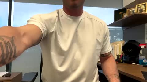 Snapshot of batman25326 chatting on January 2025 10:34:01 PM batman25326 online show from January 2025 10:34:01 PM