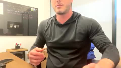 Snapshot of batman25326 chatting on February 2025 11:47:02 PM batman25326 online show from February 2025 11:47:02 PM