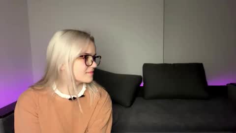 Snapshot of bawdycouple chatting on November 2025 03:45:02 PM Max and Bella online show from November 2025 03:45:02 PM