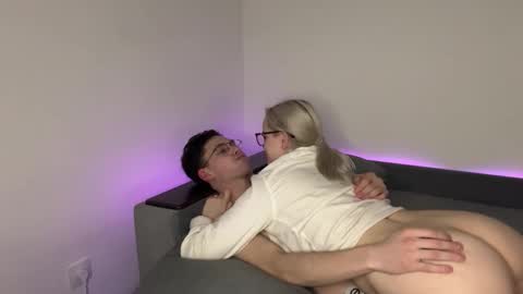 Snapshot of bawdycouple chatting on November 2025 01:44:02 PM Max and Bella online show from November 2025 01:44:02 PM