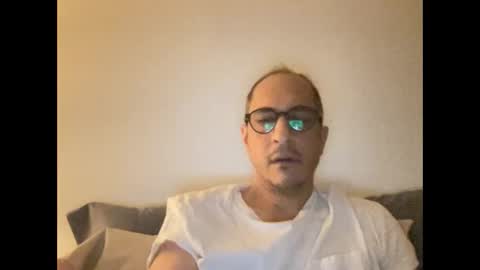 bball_lover_ online show from September 2025 10:27:01 AM