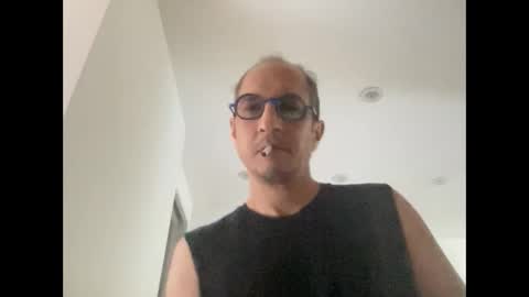 bball_lovers_ online show from October 2025 06:03:01 PM