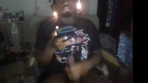 rocker n queen online show from November 2025 04:06:02 PM