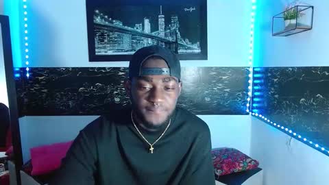 Andrew  online show from October 2025 03:03:02 AM