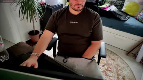 Snapshot of bbking1980 chatting on December 2024 02:08:02 PM CallMeDaddy online show from December 2024 02:08:02 PM