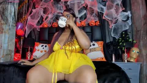 Snapshot of bbwlatina01 chatting on October 2025 12:18:02 PM Bbwlatina01 online show from October 2025 12:18:02 PM