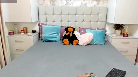 Snapshot of bbylarra chatting on October 2025 09:41:01 AM larra online show from October 2025 09:41:01 AM