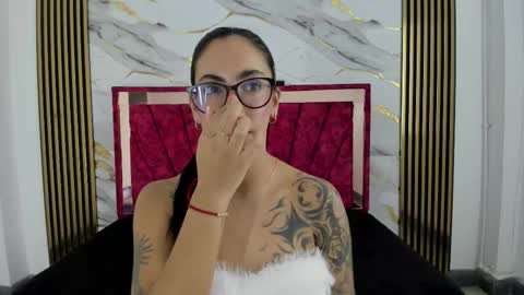 Snapshot of bdanevil chatting on November 2025 02:07:02 PM daniela villamizar online show from November 2025 02:07:02 PM