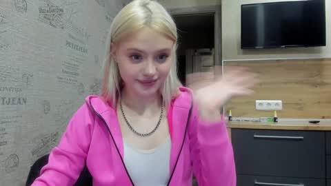 Summer BABY online show from December 2024 06:28:01 PM