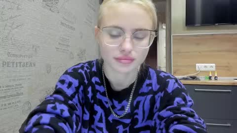 Summer BABY online show from December 2024 05:26:02 PM