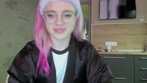 Summer BABY online show from January 2025 01:24:01 PM