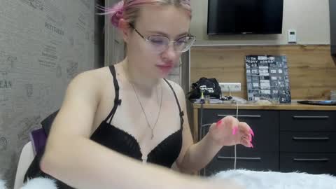 Summer BABY online show from January 2025 04:36:01 PM