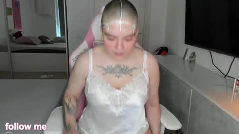 Snapshot of be_lek chatting on October 2025 11:10:01 AM Enigma online show from October 2025 11:10:01 AM