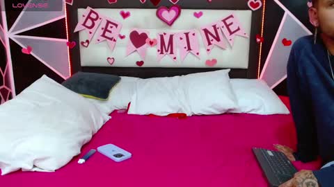 Sara  Juan online show from February 2025 08:06:02 AM