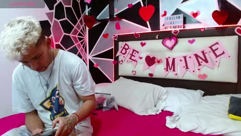 Sara  Juan online show from February 2025 05:09:01 AM