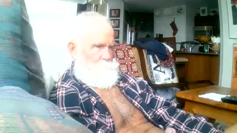 beardbushy online show from March 2025 07:43:02 PM