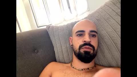 Snapshot of beardedbaldy_09 chatting on October 2025 09:51:01 AM Ask me online show from October 2025 09:51:01 AM