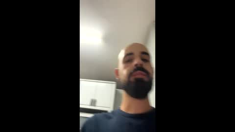 Snapshot of beardedbaldy_09 chatting on October 2025 09:20:01 PM Ask me online show from October 2025 09:20:01 PM