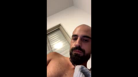 Snapshot of beardedbaldy_09 chatting on October 2025 07:53:02 PM Ask me online show from October 2025 07:53:02 PM