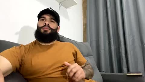 Min online show from October 2025 06:05:01 AM