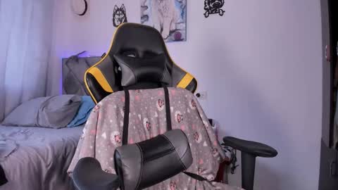 MELANI online show from September 2025 08:08:01 PM