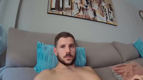 Snapshot of beastcumcam chatting on September 2025 01:55:01 PM beastcumcam online show from September 2025 01:55:01 PM