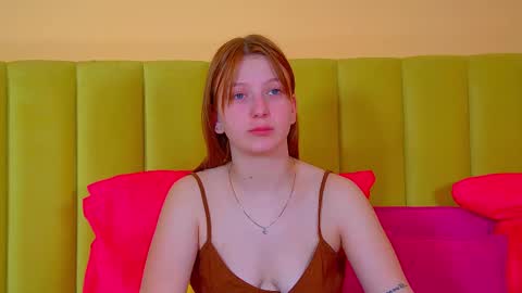 Snapshot of beatricebinoche chatting on November 2025 06:51:02 PM Beatrice online show from November 2025 06:51:02 PM