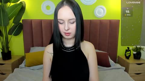 Beatrice 3 online show from February 2025 04:24:02 AM